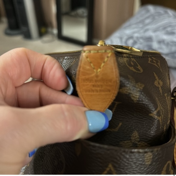 Louis Vuitton Brown Shoulder Bag with Iconic Monogram Pattern Totally PM - Picture 8 of 14